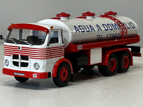 Camión Modelo Pegaso Comet 1065 Agua A Domicilio 1967 1/43