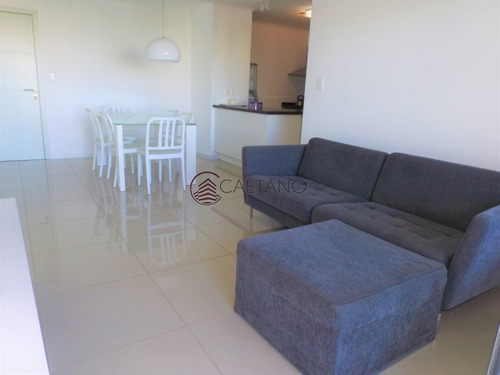 Apartamento De Dos Dormitorios Con Vista!- Ref: 2239