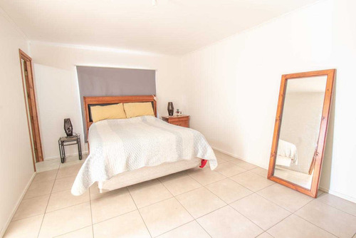 Venta Parcela Con 2 Casas (66317)