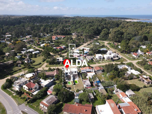 Casa Punta Colorada Piriápolis 3 Dorms Venta Ca502005