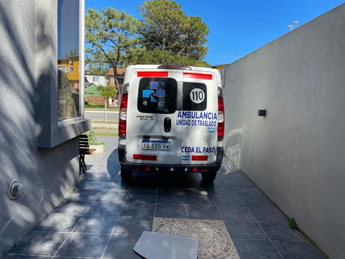 Imagen 15 de 30 de Ostende - Local Funeraria En Actividad O Para Otros Usos Con Amplia Casa De Familia.
