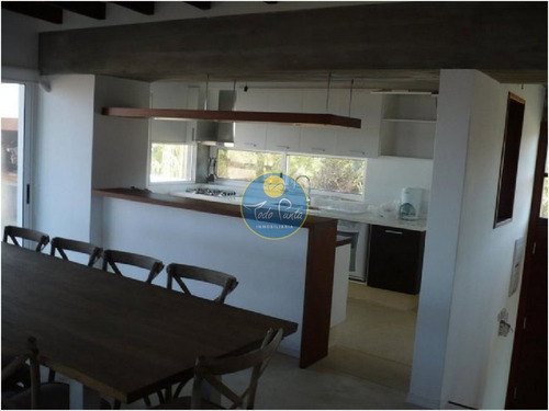 Imagen 16 de 30 de Espectacular Casa Metros Del Mar- Ref: 4272