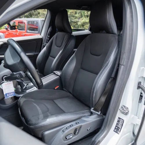 Volvo XC60 2.0 T5