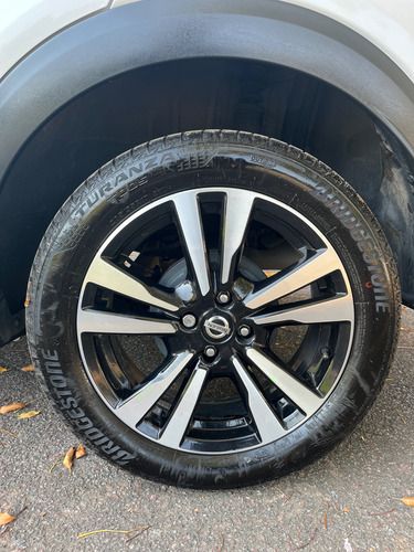 Nissan Kicks 1.6 Exclusive Bitono Cvt