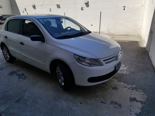 Imagen 5 de 8 de Volkswagen Gol Trend 1.6 Pack Iii 101cv I-motion 2010