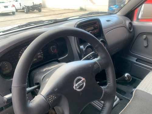 Imagen 11 de 15 de Nissan Np300 Doble Cabina Estacas