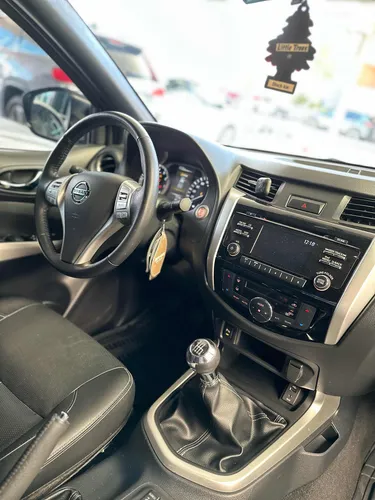 Nissan Np300 Frontier Np 300 Platinum