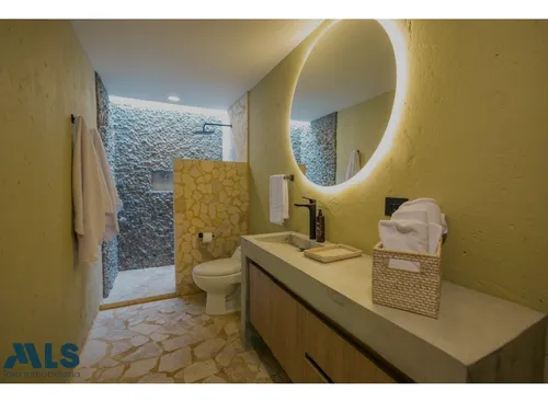 Vida De Lujo O Inversión: Tu Oasis En San Jeróni...(mls#252382)