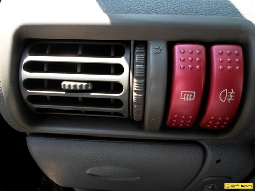 Imagen 16 de 25 de Renault Twingo 16v Authentique