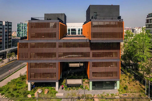 Arriendo Oficina Metro Cólon/eleodoro Yañez