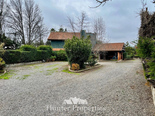 Casa En Venta De 4d3b De 365m2 En Condominio La Reina. Talca