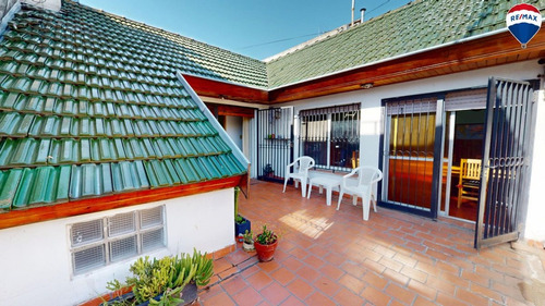Casa En Venta 4 Ambientes En Villa Lugano