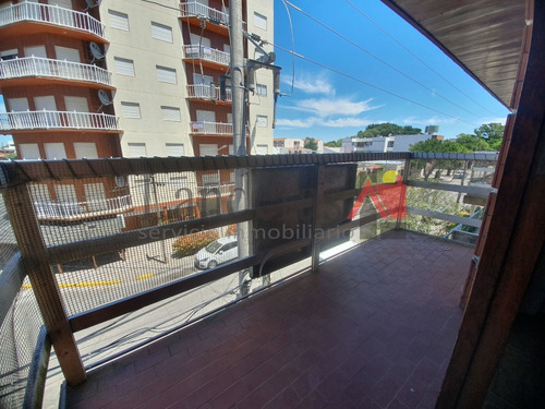 Imagen 12 de 14 de Departamento Monoambiente Tipo Loft - Una Cuadra Del Mar!!!