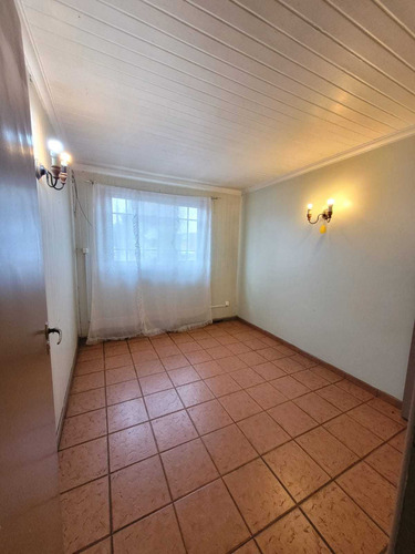 Comoda Casa Con Centrica Ubicacion (41655)