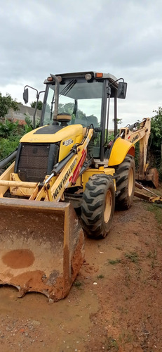 Vendo Retroescavadeira New Holland