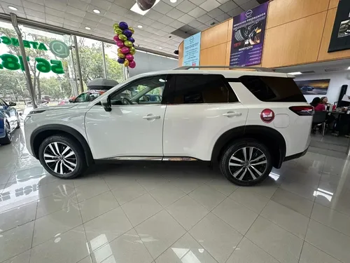 Nissan Pathfinder 3.5 Platinum 4x4 At