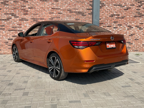 Nissan Sentra Sr Bitono Ta, 1.6l, 4cil, Naranja Bitono 2022