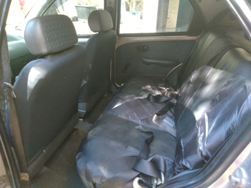Imagem 5 de 11 de Fiat Palio 1.0 Yong 4 Portas