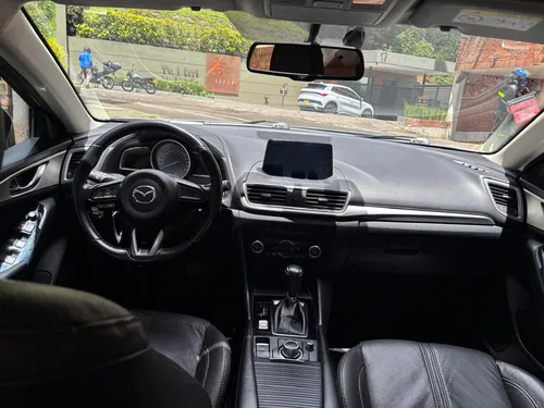 Mazda 3 2.0 Touring At