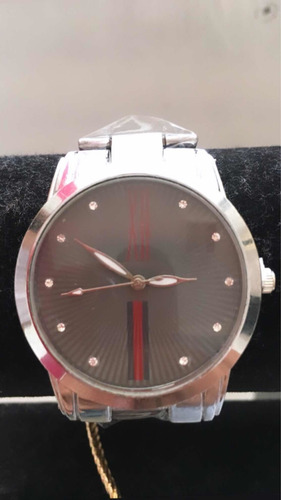 Relógio Feminino Prata Pulseira De Inox E Detalhes