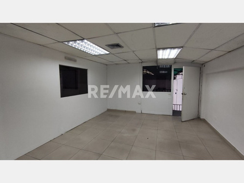 Imagen 11 de 13 de Calle Carabobo, Galpon En Venta