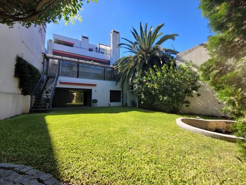 Hermosa Casa Frente Al Shopping Punta Carretas
