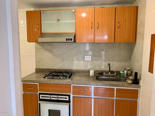 Apartamento En Bella Suiza Rah Co: 21-1324