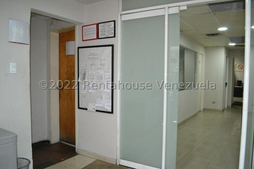 Imagen 12 de 21 de Lmgc Vende Espectacular Local Multiproposito Ó Concesionario En Las Palmas Cod: 22-23626