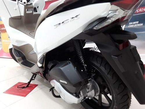 Honda Pcx 150 Deluxe - Alta Tecnologia E Facil De Pilotar
