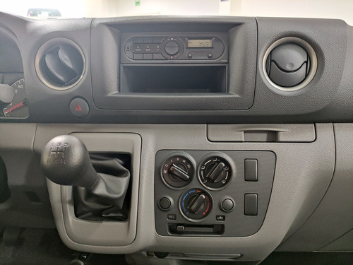 Imagen 13 de 15 de Urvan Panel 4 Ventanas Atractivo Plan De Credito O Leasing