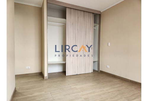 Oportunidad! Amplio Departamento Avda. Lircay Frente Univ. T