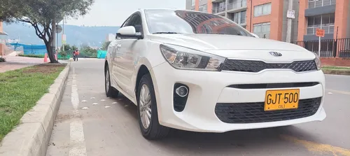 Kia Rio 1.4 Emotion sedan