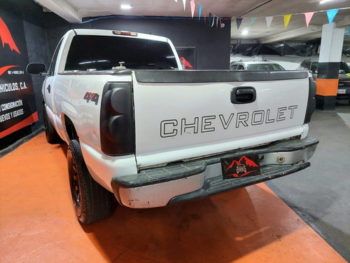 Imagen 5 de 12 de Chevrolet Cheyenne