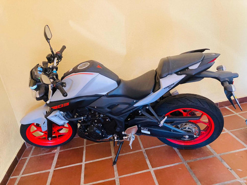 Yamaha Mt03