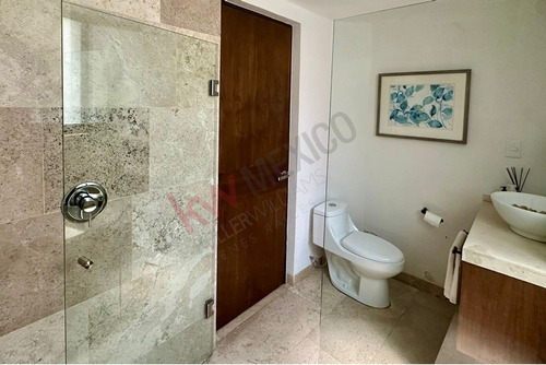 Venta Casa En Jurica Campestre Con Recámara En Planta Baja Con Baño Completo