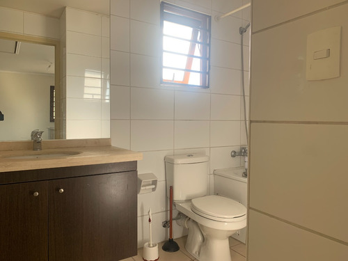Casa Barrio Altos Del Parque Sur 3d+3b Cod. 40826