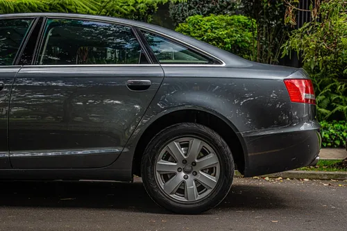 Audi A6 2.8 V6 Multitronic Lujo