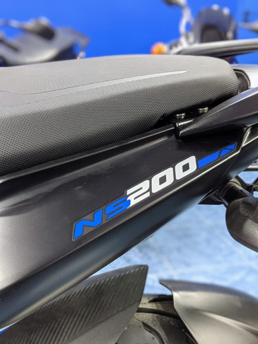 Imagen 7 de 16 de Bajaj Rouser Ns 200