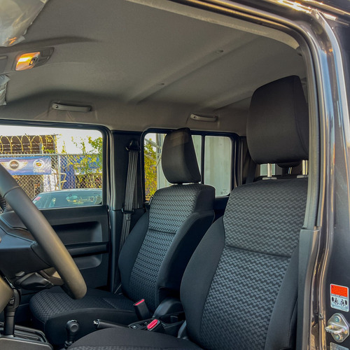 Suzuki Jimny 1.5 Glx At 5P