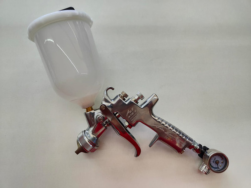 Pistola De Gravedad Iwata Air Gunsa Az3 Hte2 1.5mm 600ml