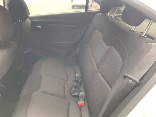 Imagem 10 de 11 de Chevrolet Onix Lt 1.4 8v Flex