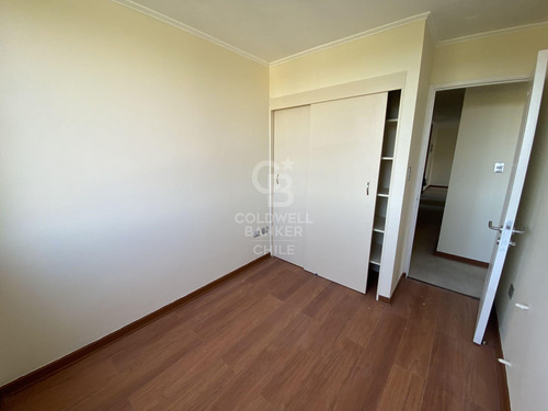 Remodelado En Condominio Bayona, Estacionamiento Y Bodega