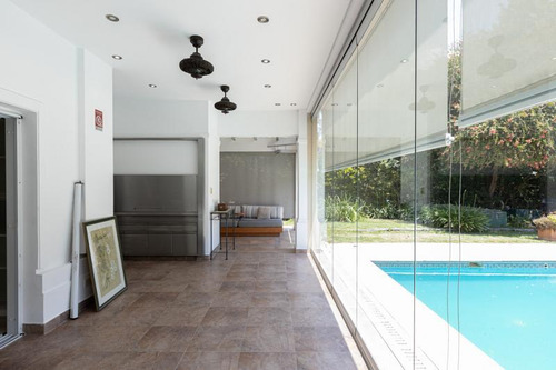 Casa De 5 Dormitorios En Venta En Solar Del Bosque. Canning-ezeiza-san Vicente.