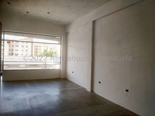 Imagen 6 de 13 de Eloisa Mejia Rentahouse Vende Local En Paraparal Los Guayos 23-2384