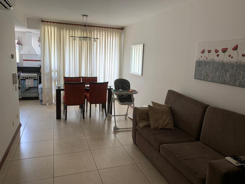 Imagen 1 de 14 de Departamento 2 Ambientes. Impecable.