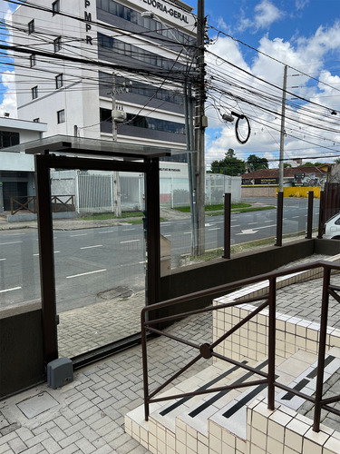 Oportunidade: Loja Em Local Seguro E Com Clientela P/ Serviço (ex: Manicure/estética/escritório)