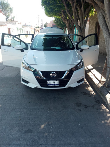 Imagen 5 de 15 de Nissan Versa Sense Mt