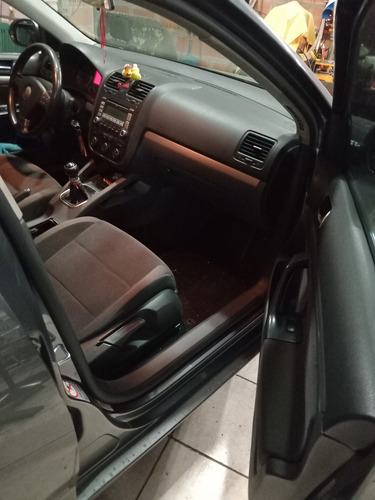 Volkswagen Vento 2.5 Luxury 170cv