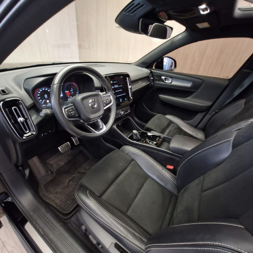 Volvo XC40 1.5 T5 RECHARGE R-DESIGN GEARTRONIC