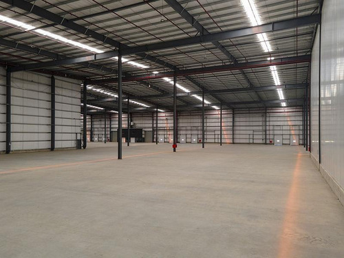Excelente Deposito Con Estructura Astori En Perfecto Estado, Dock De Carga, Amplias Playas